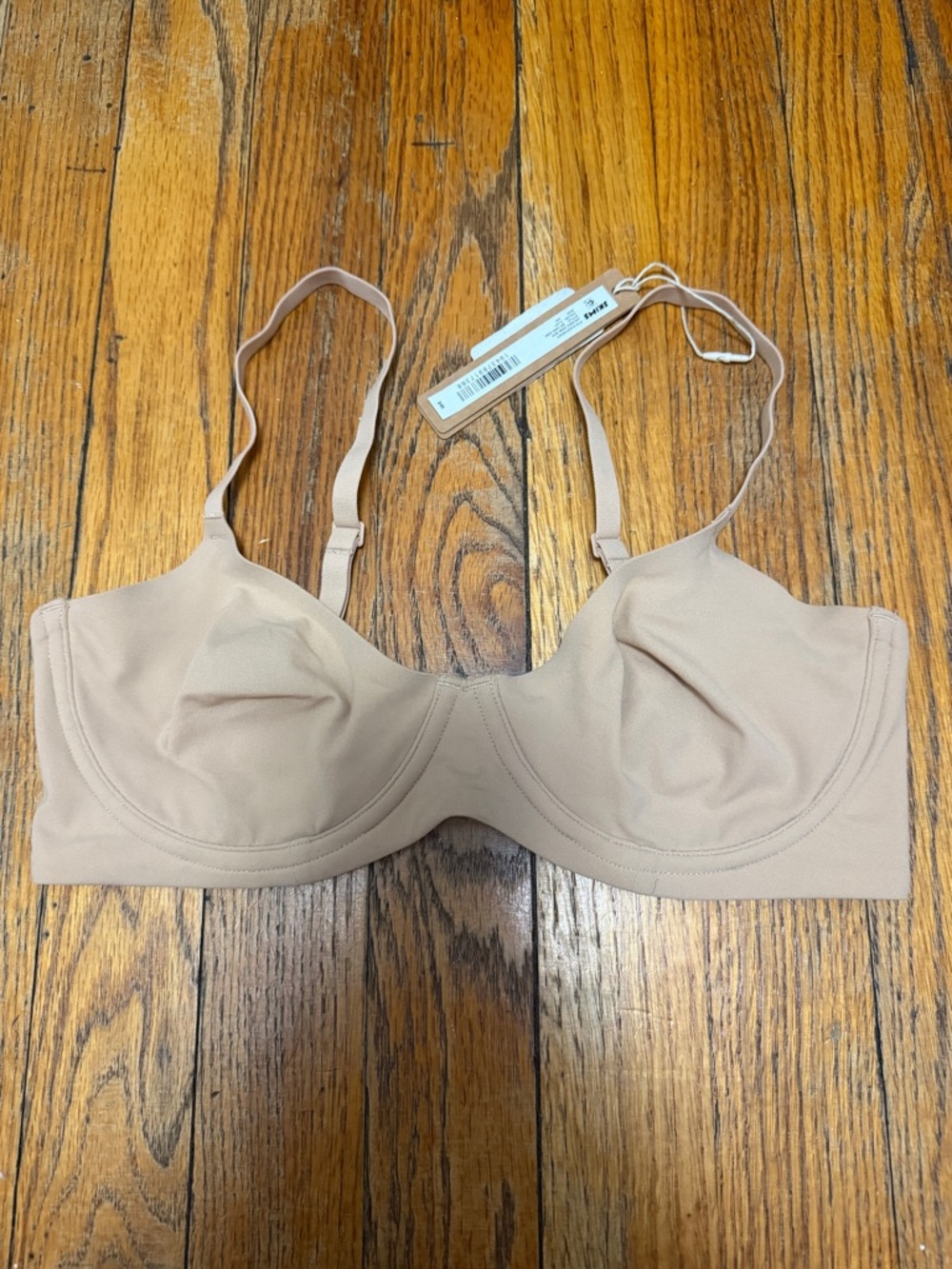 SKIMS Nude Underwire Bra - Soft Beige